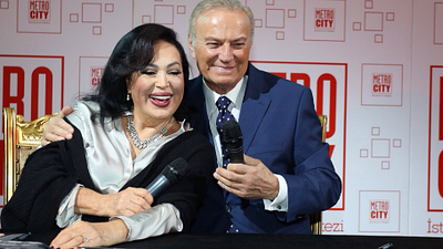 Türkan Şoray ve Ediz Hun Sevenleriyle Buluştu haber görseli