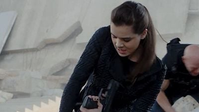 Hailee Steinfeld da Silahlandı! haber görseli