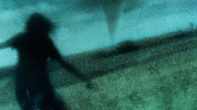 NBC'nin Daha Önce İptal Ettiği Emerald City Dizisi Geri Dönüyor! haber görseli