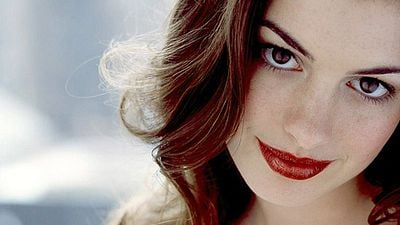 Anne Hathaway Colossal'ın Başrolünde! haber görseli