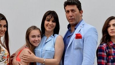 Kanal D'nin Yeni Dizisi Güneşin Kızları'ndan İlk Fragman! haber görseli