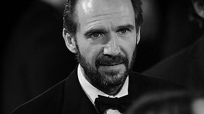 Ralph Fiennes Yeniden Yönetmen Koltuğuna Oturuyor! haber görseli