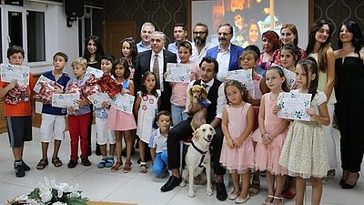 Sokak Köpekleri Bal İle Betty'nin Çekimleri Tamamlandı! haber görseli