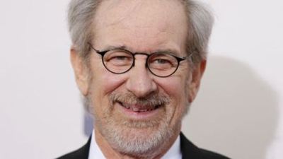 Steven Spielberg American Gothic İçin Kolları Sıvadı!