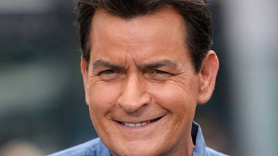 Charlie Sheen HIV Pozitif mi? haber görseli