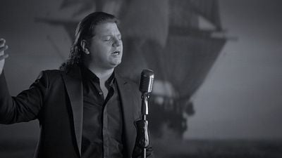 Kubat, Ertuğrul 1890 Filmi İçin Türkü Seslendirdi haber görseli