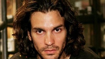 Santiago Cabrera Transformers: The Last Knight Kadrosuna Katıldı!