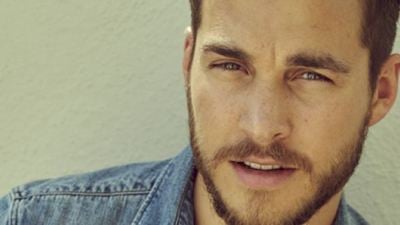 Chris Wood, Supergirl Kadrosunda!