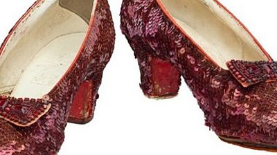 Smithsonian Enstitüsü Dorothy'nin Papuçlarını Kurtarıyor! haber görseli