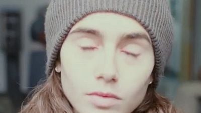 Lily Collins ve Keanu Reeves’li To The Bone'dan Fragman Geldi! haber görseli