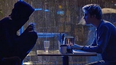 "Ölüm Defteri"nden Yeni Klip: L Sahneye Çıkıyor! haber görseli