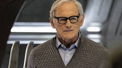 Victor Garber 'Legends of Tomorrow'dan Ayrılıyor haber görseli