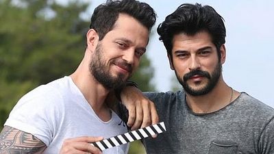 Burak Özçivit ve Murat Boz'lu Kardeşim Benim 2'den Fragman Geldi! haber görseli