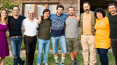 Aksiyonla Komediyi Harmanlayan "Ölümlü Dünya" Sinemalarda! haber görseli