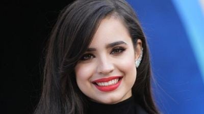 Sofia Carson 'Pretty Little Liars: The Perfectionists’in Kadrosuna Katıldı