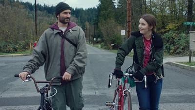 Edie Falco ve Jay Duplass’in Başrolünde Olduğu “Outside In”den Fragman Var!