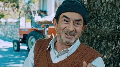 Rahmetli Sanatçı Turan Özdemir'e Londra'dan Ödül! haber görseli