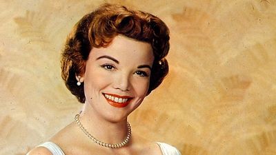 3 Emmy Ödüllü TV Yıldızı Nanette Fabray Hayatını Kaybetti! haber görseli