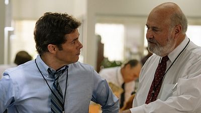 Rob Reiner İmzalı “Shock and Awe”dan Yeni Poster! haber görseli