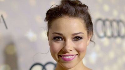 Jessica Parker Kennedy 'The Flash’in 5. Sezon Ana Kadrosunda!