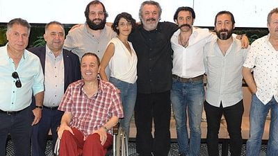 Aile Komedisi "Babamın Ceketi"nin Basın Toplantısı Gerçekleşti haber görseli