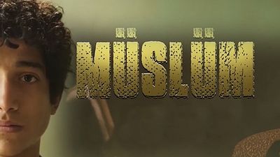 "Müslüm" Filminden Geçmişi Bugünle Birleştiren Afiş! haber görseli