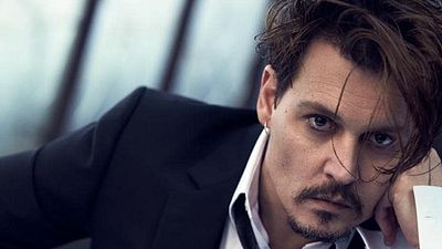 Johnny Depp "Minamata" İçin Savaş Fotoğrafçısı Olacak! haber görseli