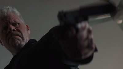 Ron Perlman’lı “Asher” Fragmanında Kan Gövdeyi Götürüyor! haber görseli