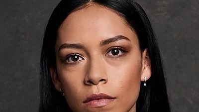 Chambers: Netflix’in Uma Thurman’lı Korku Dizisinde Kadro Tamam haber görseli