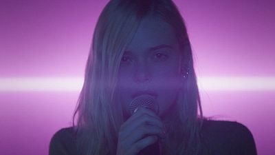 Elle Fanning "Teen Spirit" Fragmanında Müzisyen Oluyor! haber görseli