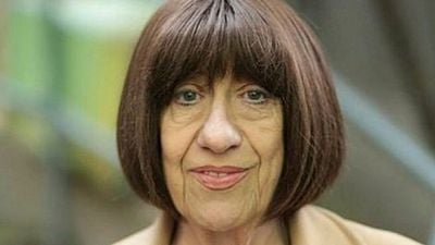 Ayşen Gruda Hayatını Kaybetti haber görseli