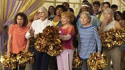 Diane Keaton “Poms” Posterinde Hayalinin Peşinden Gidiyor! haber görseli