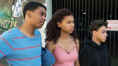 Netflix Dizisi ‘On My Block’ 3. Sezon Onayını Aldı haber görseli