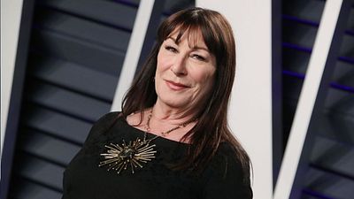 Anjelica Huston, Woody Allen ve Roman Polanski'yi Savundu haber görseli