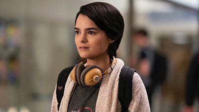 Gençlik Dizisi 'Trinkets'ın İlk Fragmanı Yayınlandı haber görseli