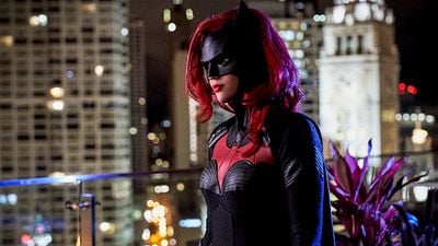 ‘Riverdale’ ve ‘Batwoman’ın Prömiyer Tarihleri Belli Oldu haber görseli