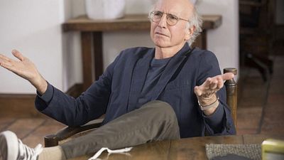 Larry David'den Coronavirüs Uyarısı: "Benim Gibi Yaşlı İnsanlara Zarar Veriyorsunuz" haber görseli
