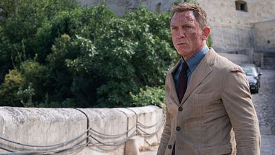 Cary Fukunaga, "Ölmek İçin Zaman Yok"un Değiştirilmeyeceğini Söylüyor haber görseli