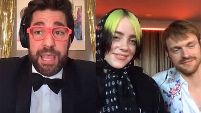John Krasinski, Billie Eilish ve Jonas Brothers Eşliğinde Online Balo Düzenledi! haber görseli