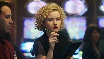 Julia Garner, "Ozark" ve Canlandırdığı Karakter Hakkında Konuştu haber görseli