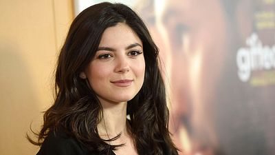 Monica Barbaro, Casus Dizisinde Arnold Schwarzenegger'le Başrolü Paylaşacak  haber görseli