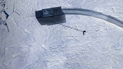 Netflix, "Breath" Dizisiyle Hayatta Kalma Mücadelesi Anlatacak haber görseli