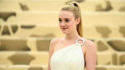 Dakota Fanning, Showtime Dizisi ‘Ripley’in Kadrosunda! haber görseli