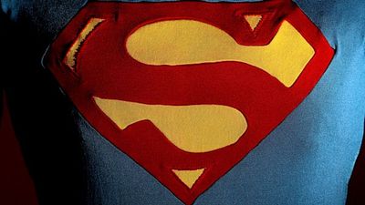 Warner Bros, Superman Filmi İçin Siyahi Yönetmen ve Oyuncu Arıyor haber görseli