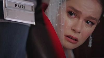 Camdaki Kız "Hayri" Kim? haber görseli