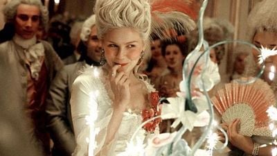 The Favourite Yazarı Deborah Davis, "Marie Antoinette" Dizisini Kaleme Alacak haber görseli