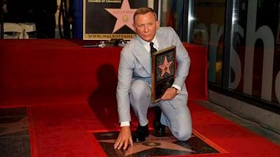 Daniel Craig'in İsmi "Walk of Fame'de! haber görseli
