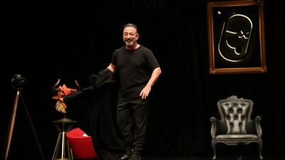 Cem Yılmaz'ın "Diamond Elite Platinum Plus" Gösterisi Netflix'te! haber görseli