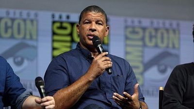 "Örümcek-Adam: Örümcek Evreninde"nin Oscar'lı Yönetmeni, 1950'lerde Geçen Bir Vampir Filmi Çekmeye Hazırlanıyor haber görseli