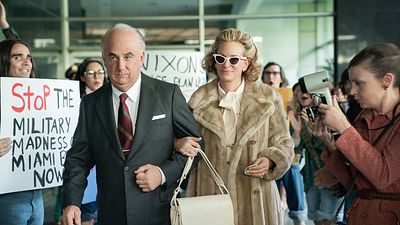 Sean Penn ve Julia Roberts'lı "Gaslit"ten Fragman haber görseli